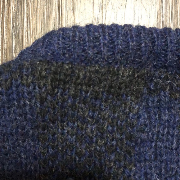 Vintage Britches Blue & Black Buffalo Plaid Wool Sweater - Picture 11 of 12